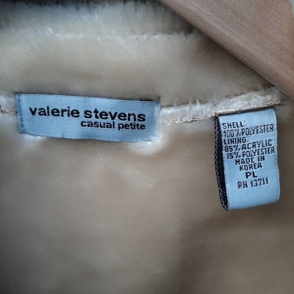 Valerie Stevens Vest Faux Suede Fully Lined Sleeveless Jacket Size LP - Picture 2 of 13